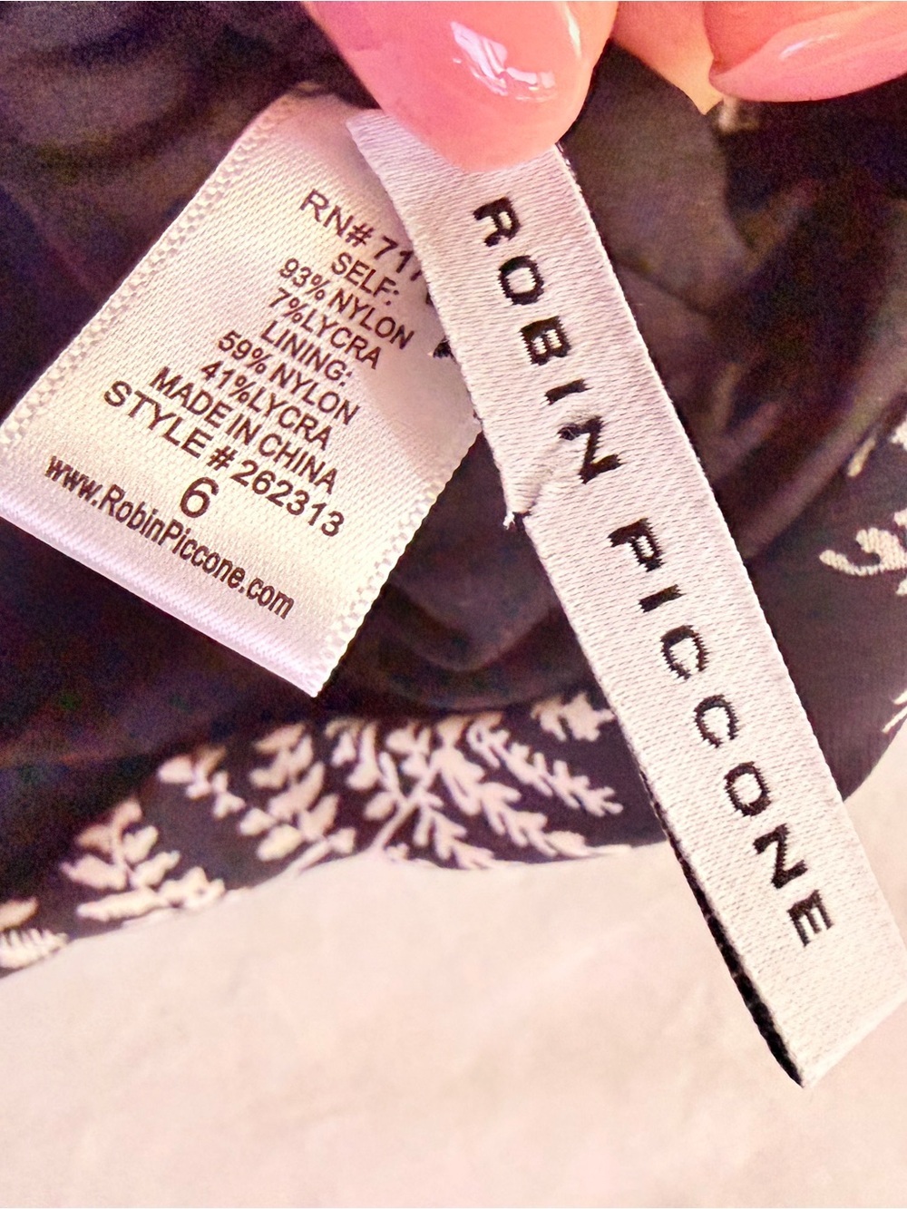 Robin Piccone Hailey Halter One Piece Swimsuit Women’s Size 6 Black Ecru NWOT - Picture 5 of 6